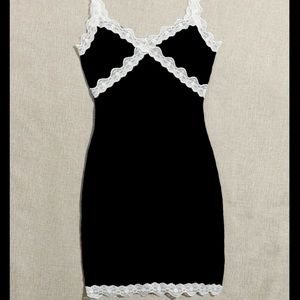 Super comfortable lace trim bodycon dress.